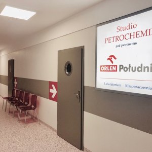 ORLEN Z KLASĄ – ROZPOCZĘCIE ROKU SZKOLNEGO W TECHNIKUM PETROCHEMICZNYM