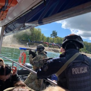 Nasze klasy mundurowe z antyterrorystami i komandosami na ćwiczeniach „Solina 2022”.