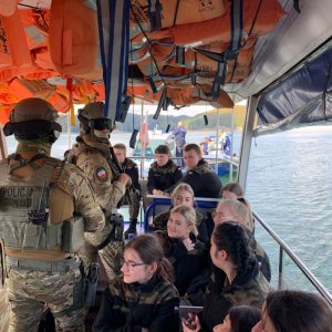 Nasze klasy mundurowe z antyterrorystami i komandosami na ćwiczeniach „Solina 2022”.