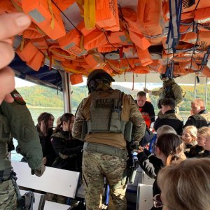 Nasze klasy mundurowe z antyterrorystami i komandosami na ćwiczeniach „Solina 2022”.