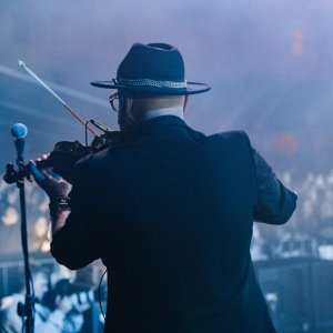 Golec uOrkiestra w naszym kampusie szkolnym