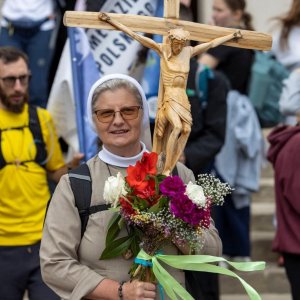 Ciekawy czas wakacji uczniów MZSP – podróże, służba i pamięć