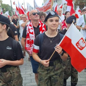 Ciekawy czas wakacji uczniów MZSP – podróże, służba i pamięć