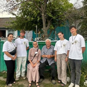 Ciekawy czas wakacji uczniów MZSP – podróże, służba i pamięć